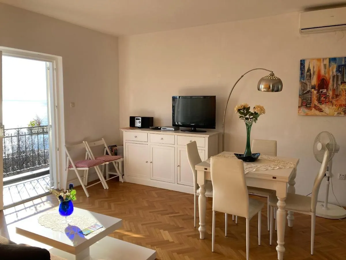 Villa Kaki Nur 5 Minuten Uber Die Treppe Zum Strand, Mit Fantastischer Aussicht Und Freiem Parken Opatija Lejlighed